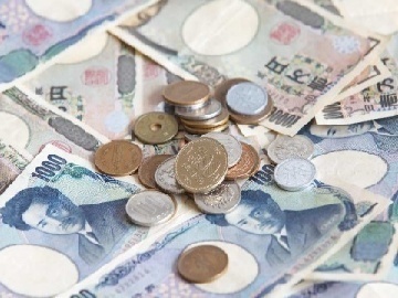 AI引领革新，何小鹏揭秘汽车行业变革，年研发投入500亿元打造AI汽车新纪元！